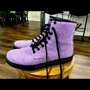 Doc Martens - lilac canvas Sheridan boot - size 8 women’s